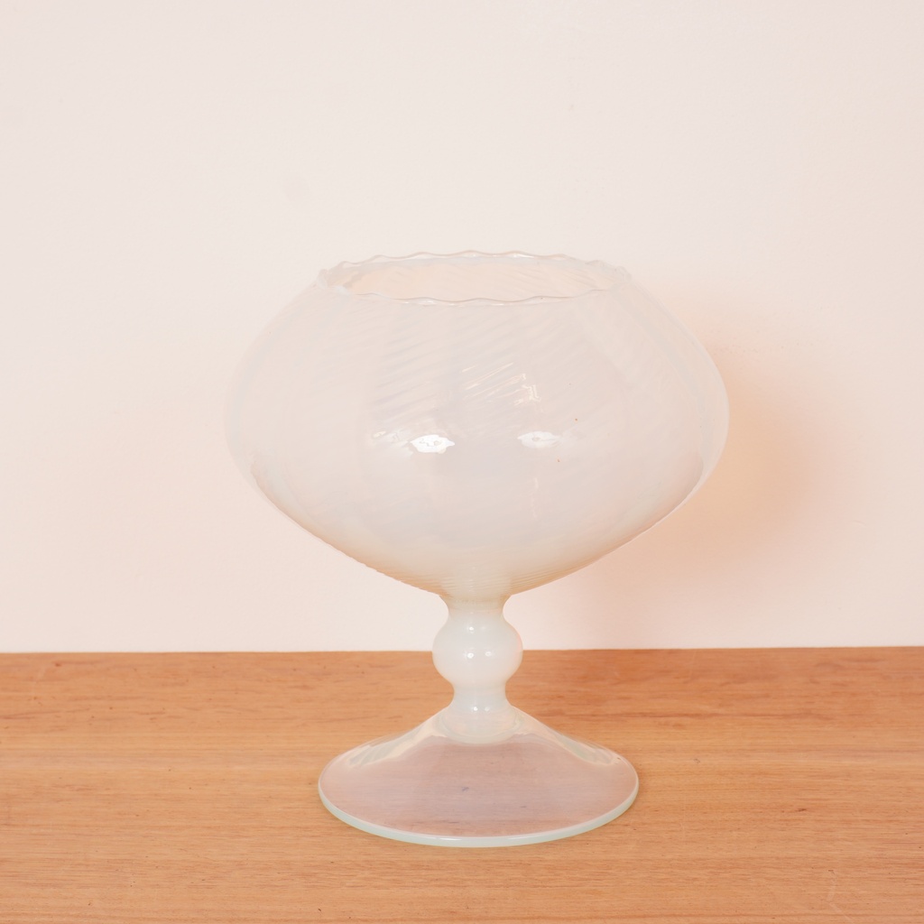 Coupe en opaline vintage
