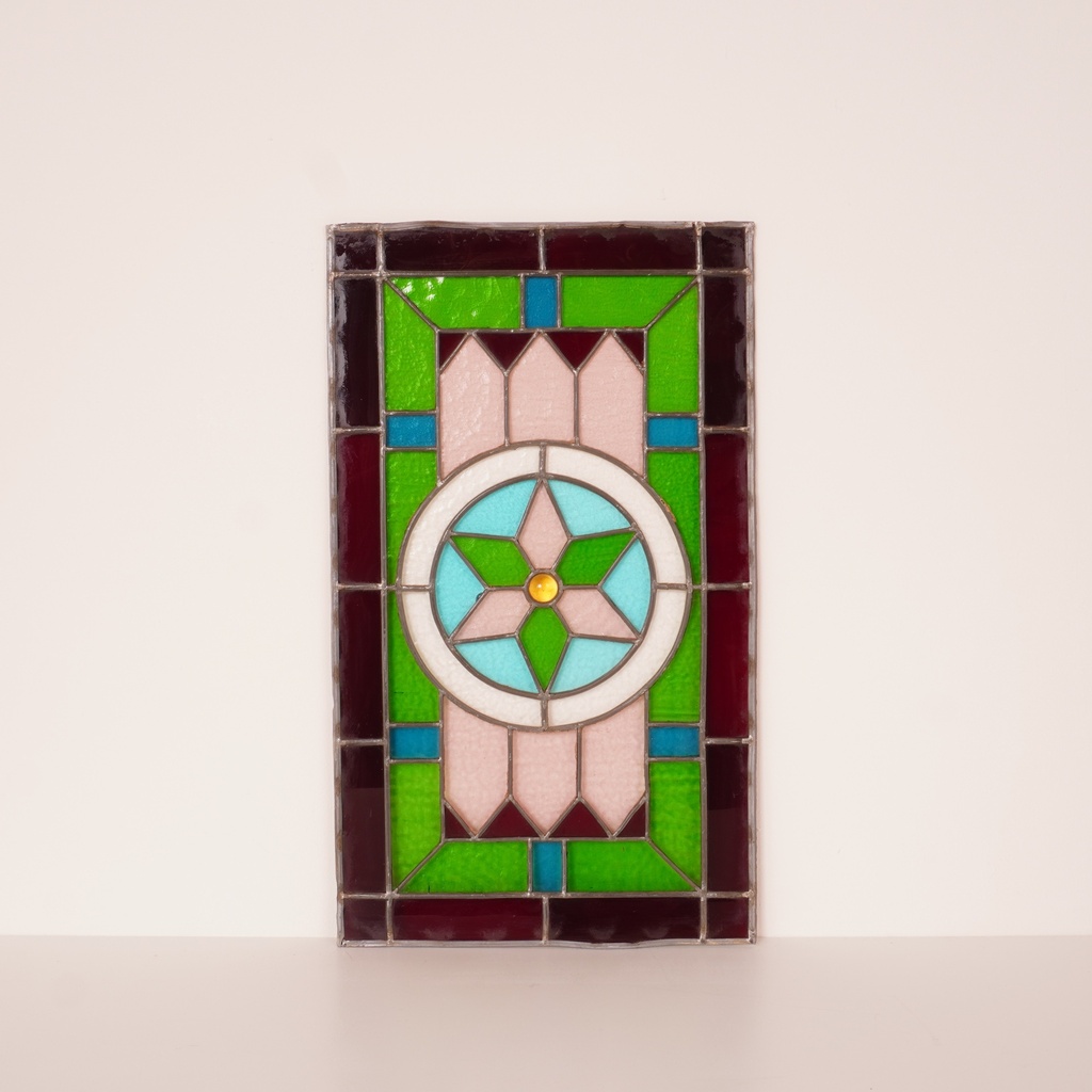 Vitrail de fenêtre en verre coloré