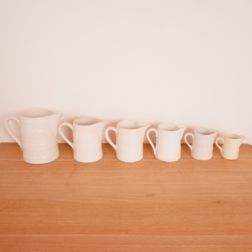 Série de 6 pichets BOCH vintage