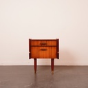 Table de nuit en bois vintage