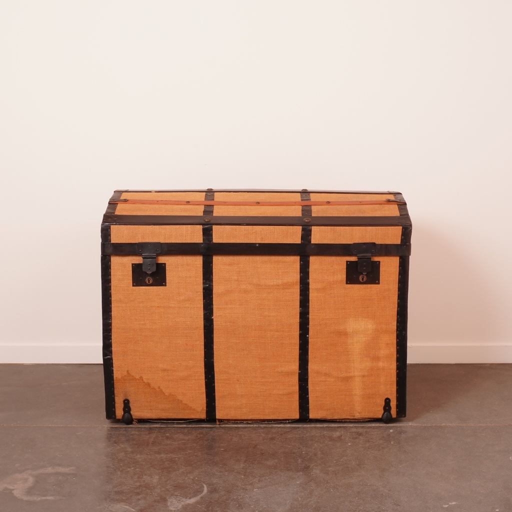 Coffre en bois vintage