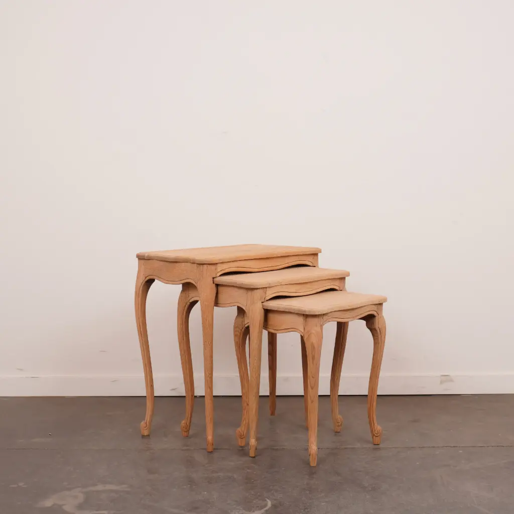 Tables gigognes bois aérogommé