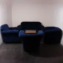 Salon en velours bleu