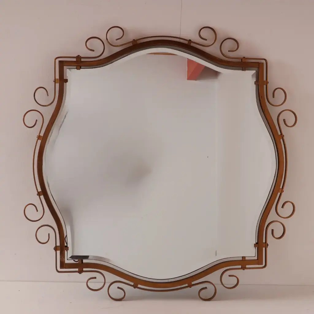 Miroir en métal vintage