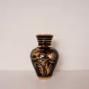 Vase en verre hyalite style Art Déco 