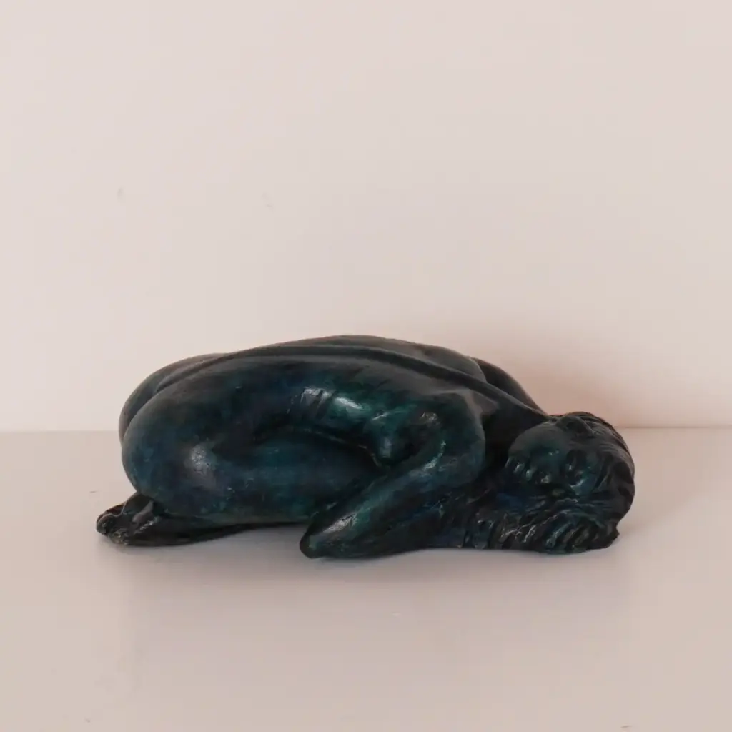 Sculpture de femme en bronze