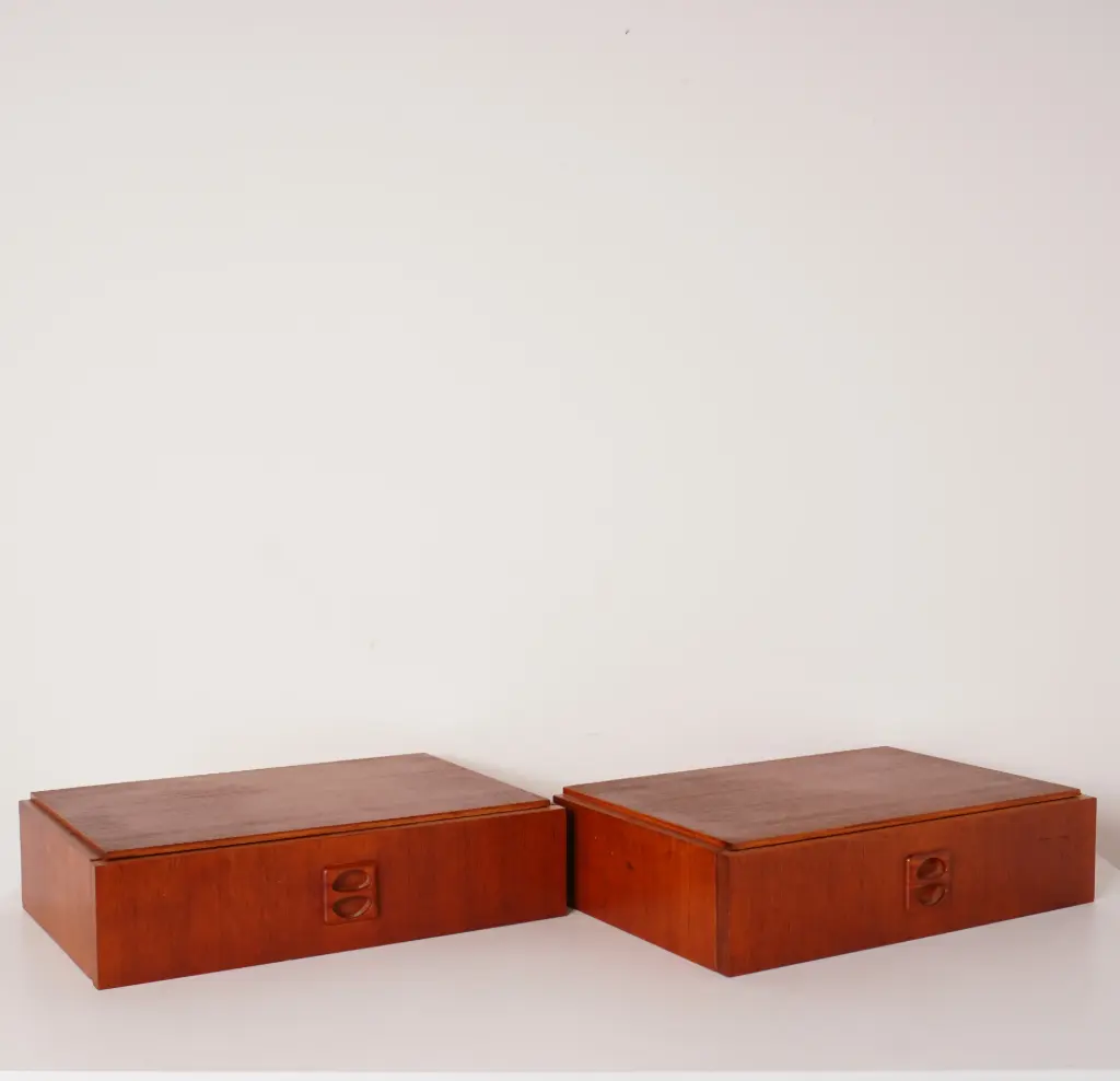 Tables de chevet flottantes vintage