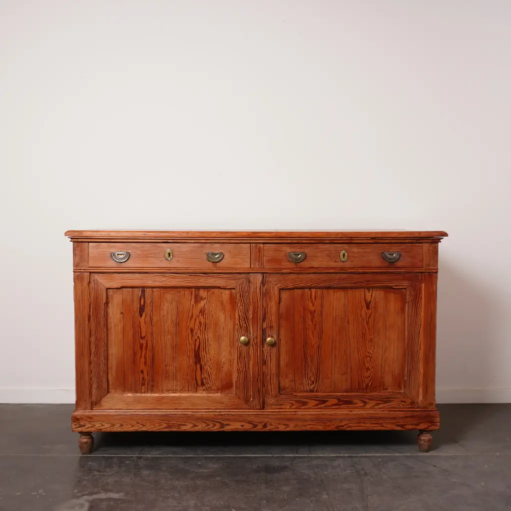 Meuble/buffet en pin
