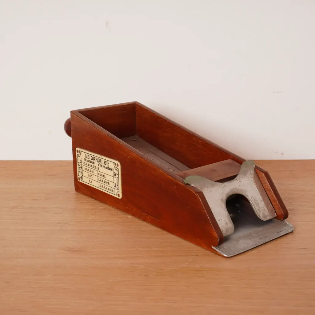 Sabot distributeur de cartes "Le Banquier"