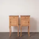 Paire de tables de nuit bois aérogommé