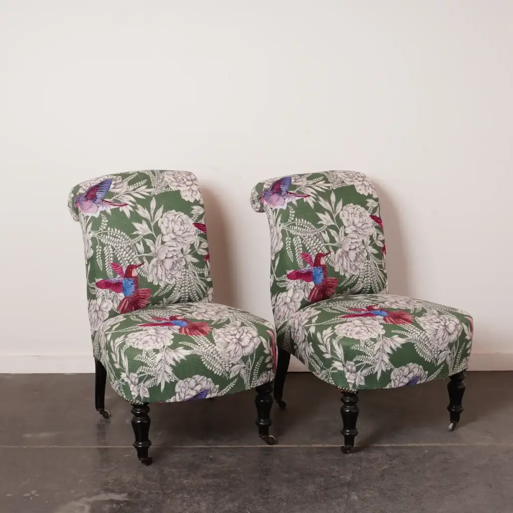 Paire de chauffeuses style N3 regarnies