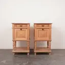 Paire tables de nuit bois aérogommé