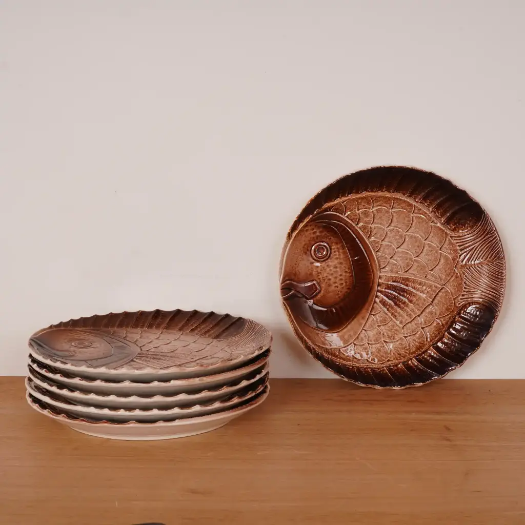 6 assiettes "poisson" Salins-les-Bains France.