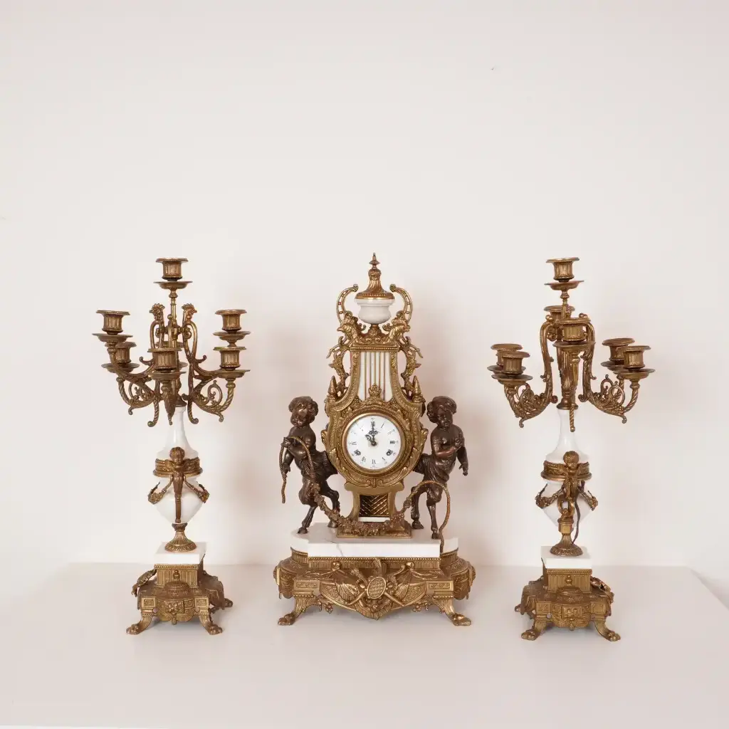 Garniture de cheminée style Louis XV