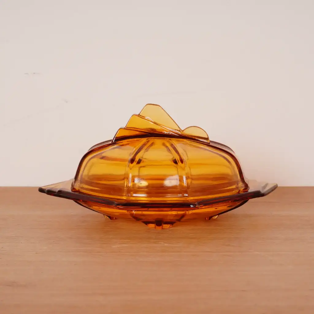 Bonbonnière verre ambré style Art Déco
