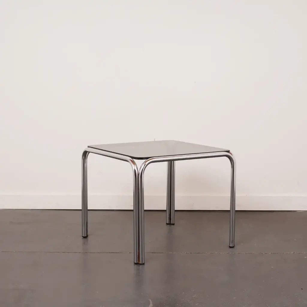 Table bout de canapé vintage