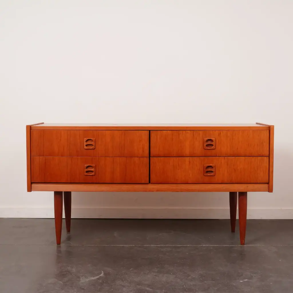 Meuble bas en teck vintage