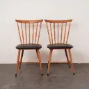 Paire de chaises à barreaux vintage