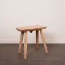 Tabouret en bois aérogommé