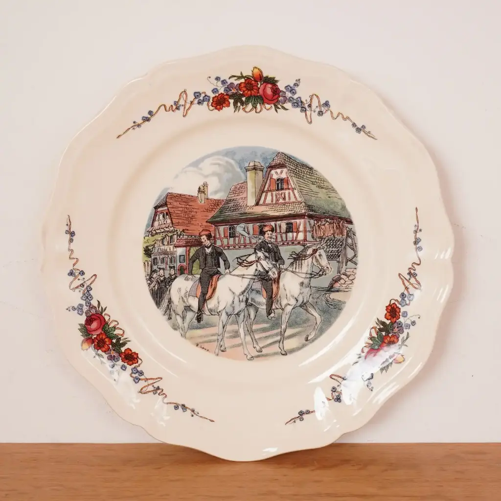 Assiette décorative "Obernai" Sarreguemines