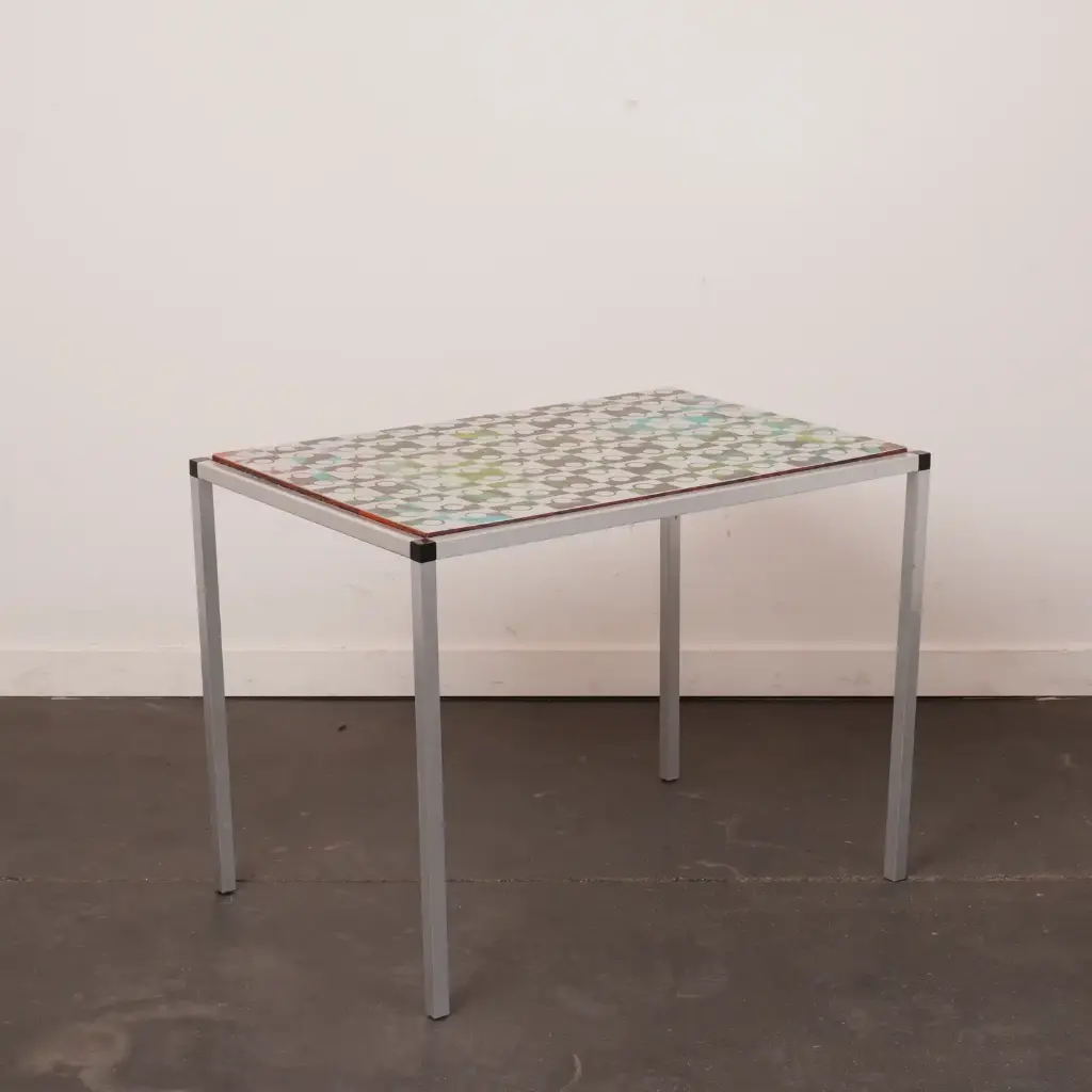 Table bout de canapé vintage