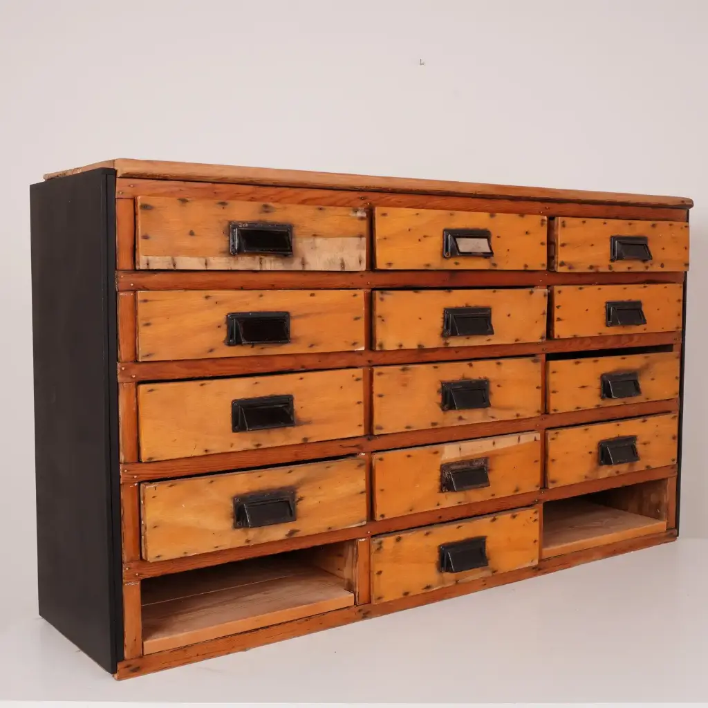 Meuble de métier en bois vintage