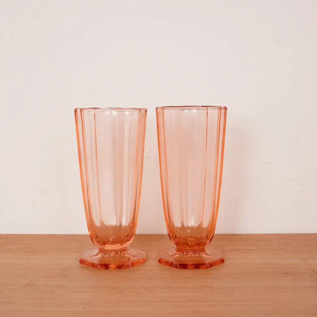 Paire de vases verre rose vintage