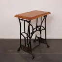 Table d'appoint piétement en fonte 