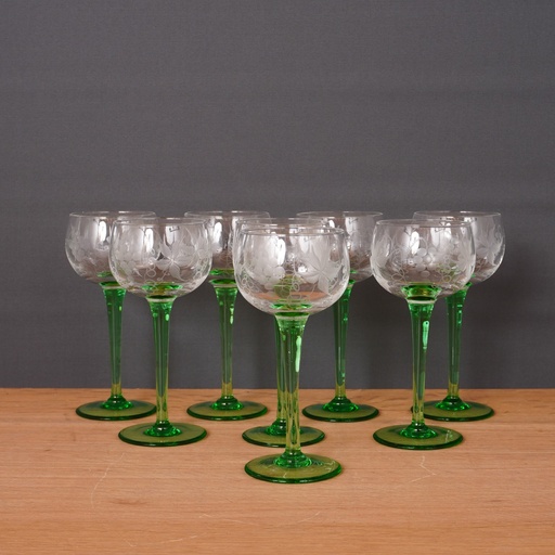 [SU1412] Série de 8 verres vin gravés d'Alsace