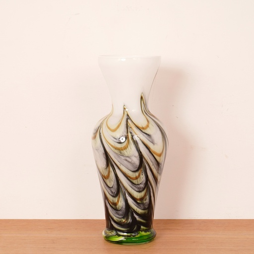[SU1645] Vase soufflé Opaline Florence