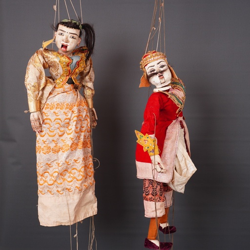 [SU1865] Paire de marionnettes asiatiques anciennes
