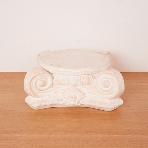 [SU2093] Socle chapiteau plâtre