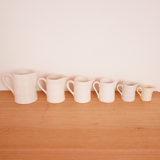 [SU2617] Série de 6 pichets BOCH vintage