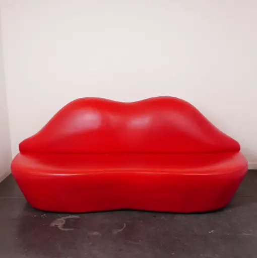 [SU3193] Canapé "réplique" du modèle Bocca