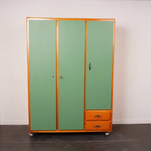 [SU3212] Garde robe à roulettes vintage